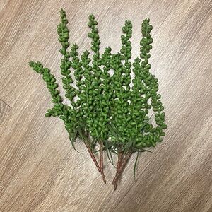 4 Green Artificial Succulent Stems
